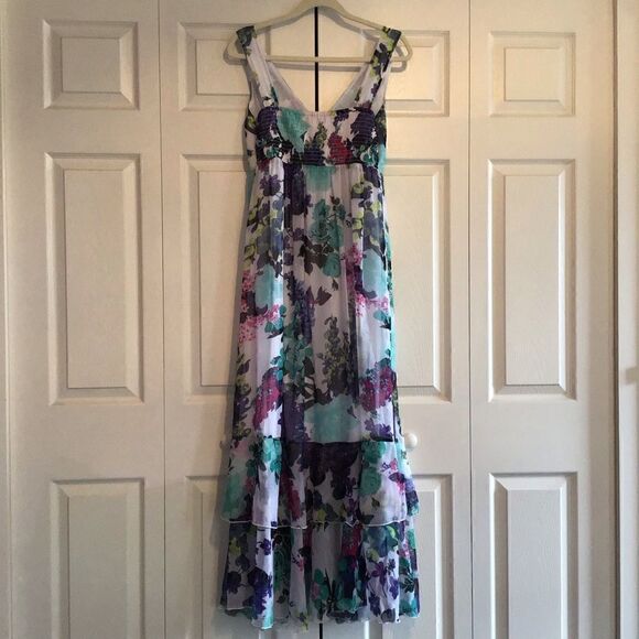 Chelsea and Theodore Sleeveless Floral Maxi Dress - Picture 3 of 5